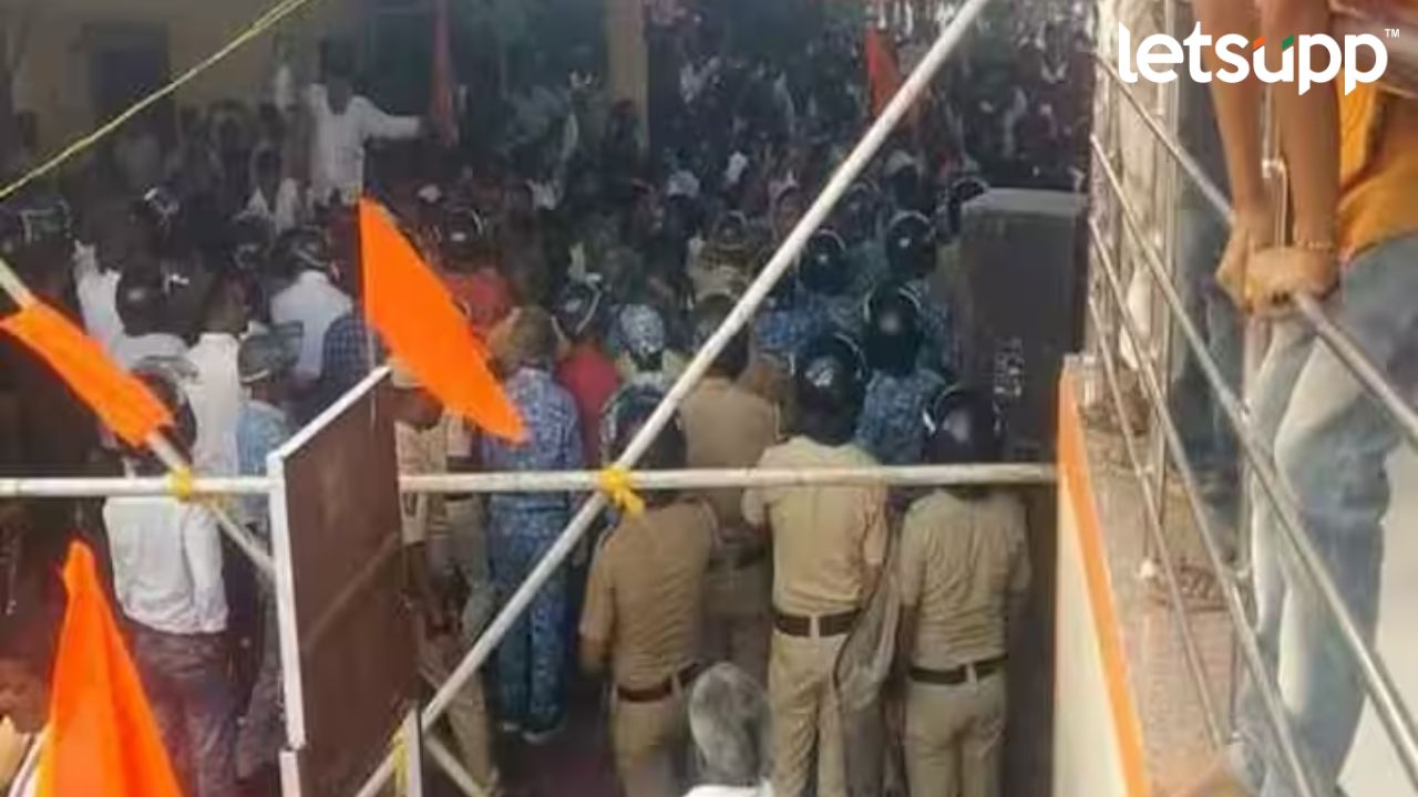Maratha reservation agitation : जालन्यात पोलिसांकडून आज पुन्हा गोळीबार; आंदोलकांनीही जाळल्या गाड्या Maratha Reservation Agitation
