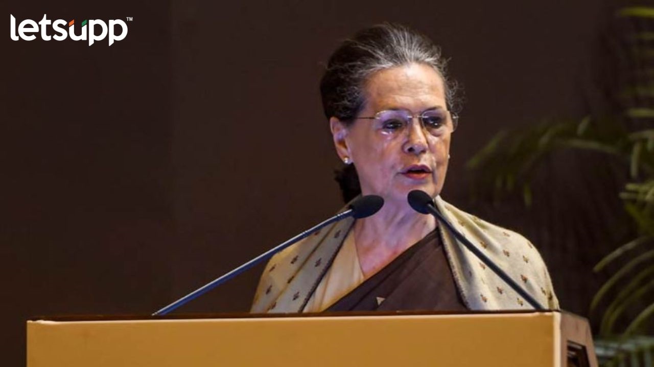 ‘बस प्रवास अन् वीज मोफत’; तेलंगणा जिंकण्यासाठी सोनिया गांधींच्या सहा मोठ्या घोषणा… Sonia Gandhi