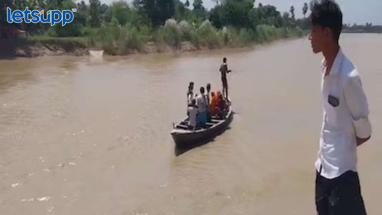 Bihar Boat Accident : शाळकरी मुलांनी भरलेली बोट नदीत उलटली, 18 मुले बेपत्ता, शोध मोहिम सुरू Untitled Design