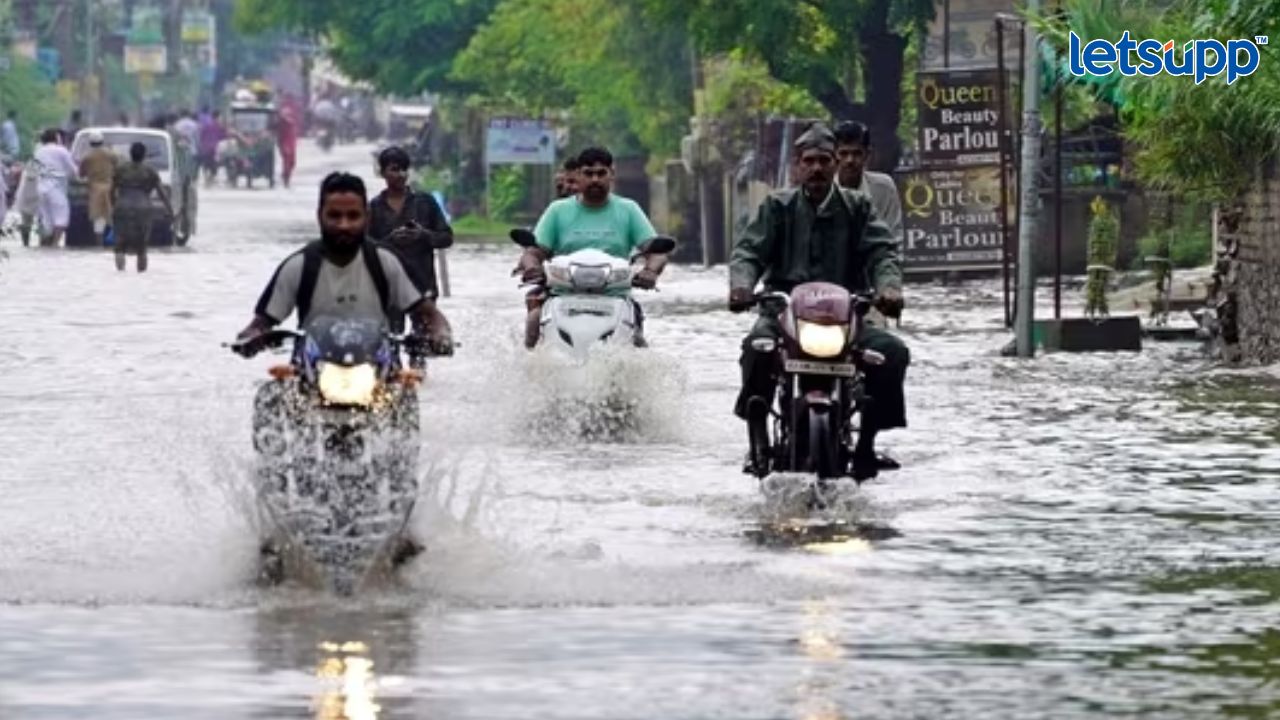 अहिल्यानगरला मुसळधार पावसाने झोडपले! नद्यांना पूर, सारोळा व खडकीत ढगफुटी Untitled Design 2023 09 25T130746.464
