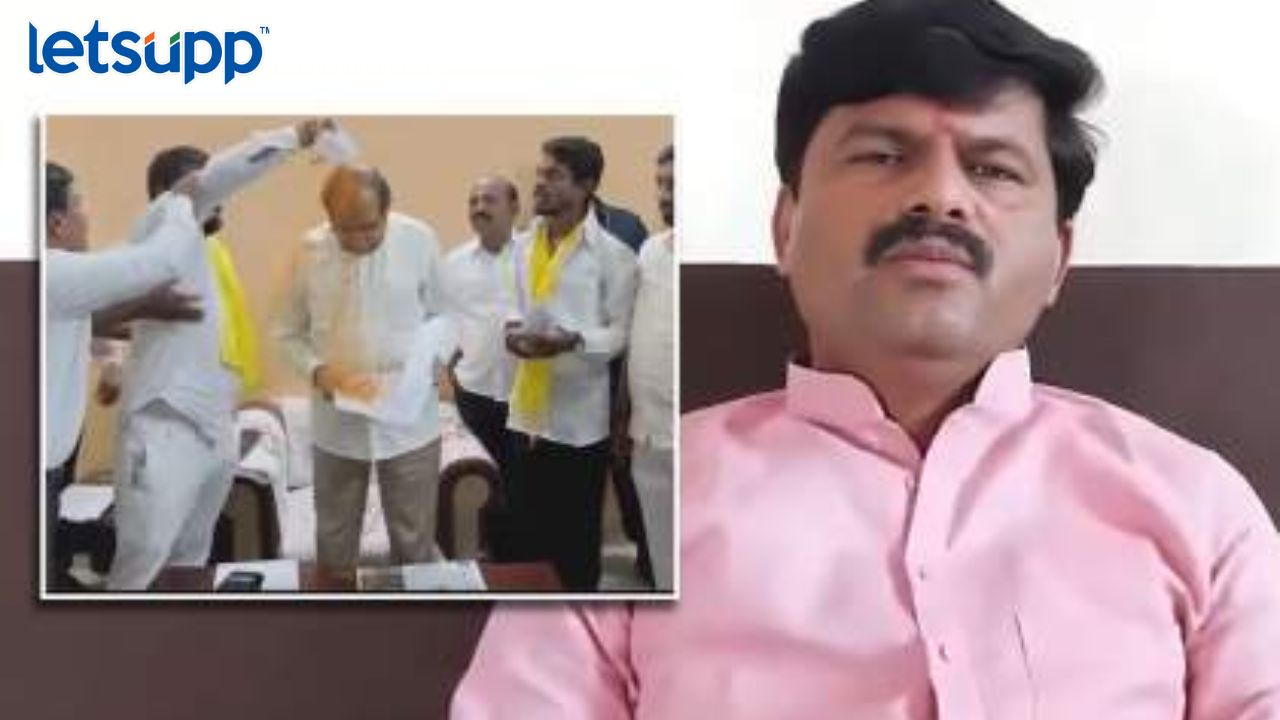 ‘विखे पाटील खंडोबाचा आशिर्वाद समजा..,’; भंडारा उधळताच गोपीचंद पडकरांची पहिली प्रतिक्रिया Untitled Design (30)