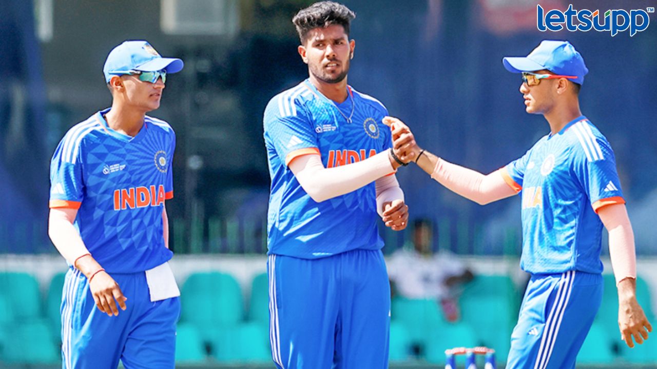 IND vs NEP : भारताला नेपाळचं 231 धावांचं लक्ष्य; जडेजा, शमीने घेतले प्रत्येकी 3 बळी Untitled Design (36)