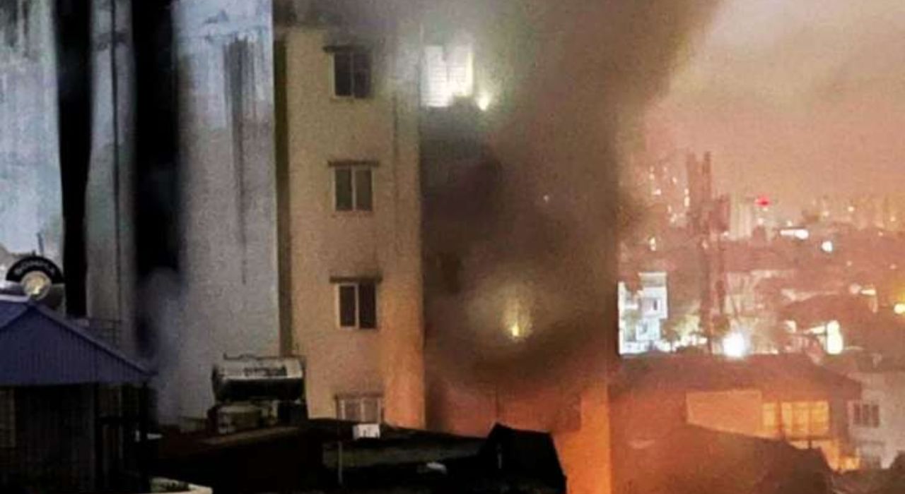 Vietnam Fire : व्हिएतनाममध्ये अग्नितांडव! 50 जणांचा होरपळून मृत्यू Vietnam Fire