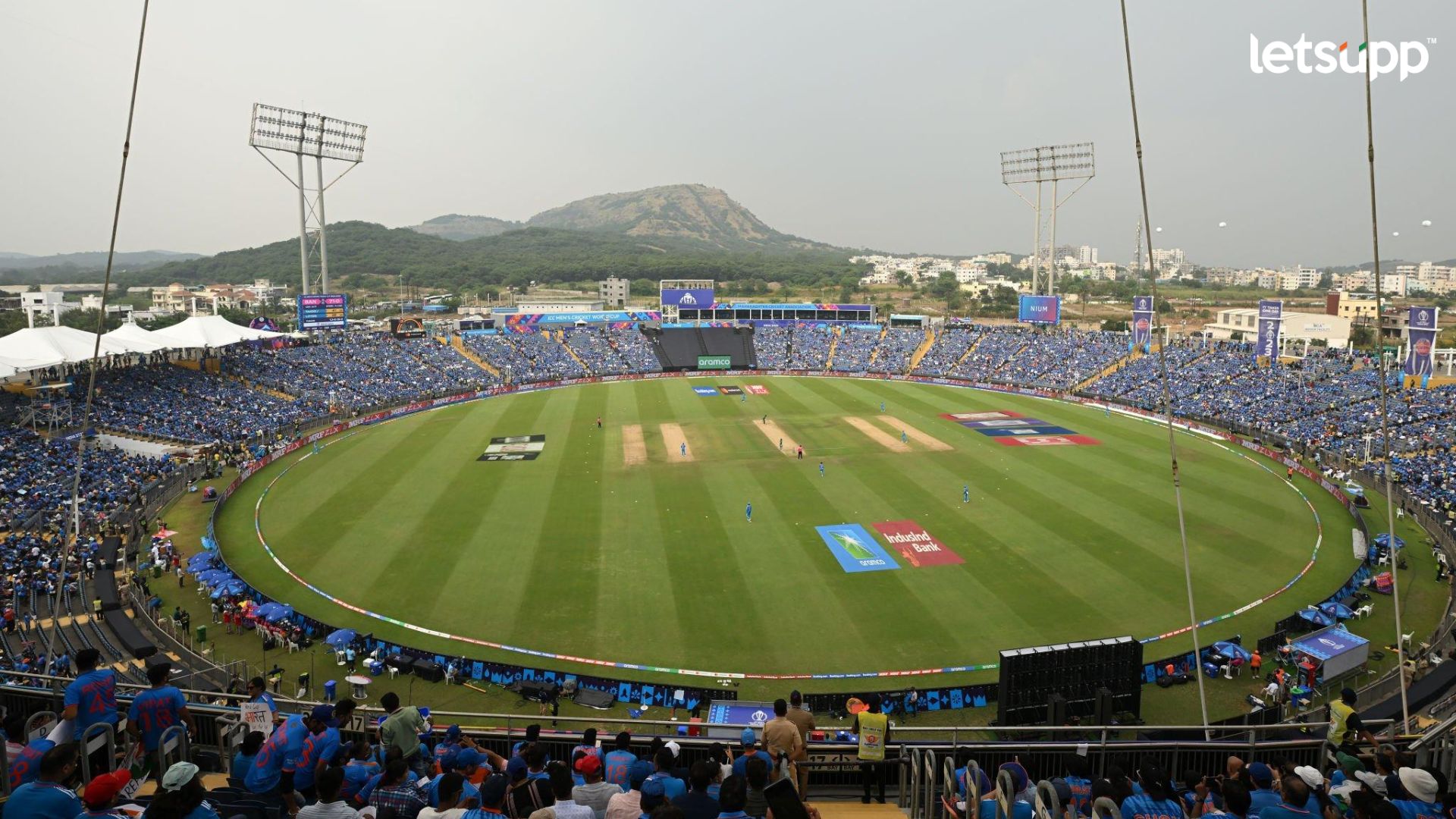 Ind vs Ban : स्टेडियम रिकामेच, मग तिकीटे गेली कुठे? संतप्त क्रिकेट चाहत्यांचा BCCI, MCA ला सवाल Pune Cricket Stadium