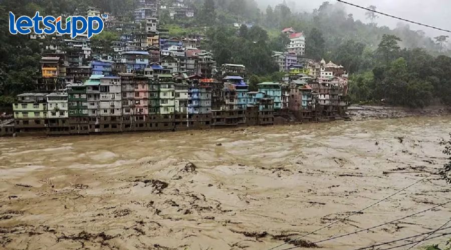 सिक्कीम पूर: लष्कराच्या 8 जवानांचे मृतदेह सापडले, राजनाथ सिंह यांनी केला शोक व्यक्त Sikkim Flash Floods