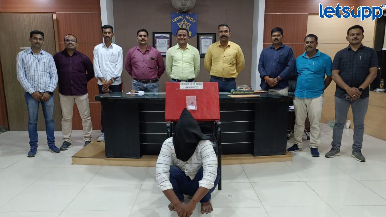 मनोज जरांगेच्या सभेत घुसून केली चोरी, पोलिसांनी सराईत चोराला ठोकल्या बेड्या Amol Babasaheb Gite