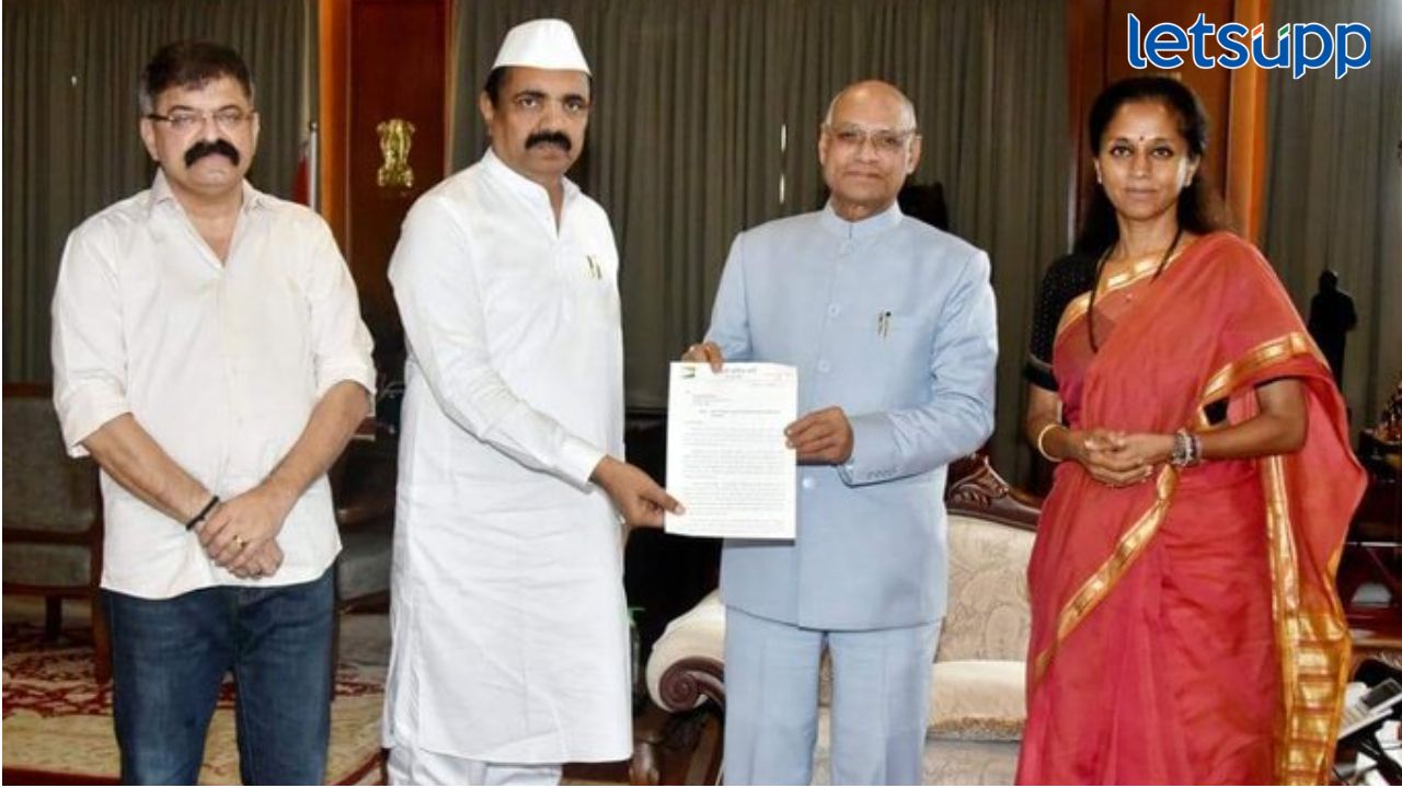 Maratha Reservation : शरद पवार गटाचं एक पाऊल पुढं; राज्यपालांना घातलं साकडं Maratha Reservation : शरद पवार गटाचं एक पाऊल पुढं; राज्यपालांना घातलं साकडं