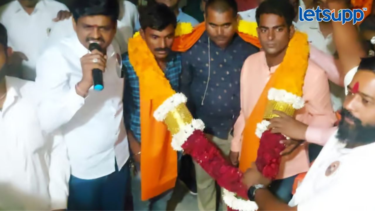 ‘मराठा समाज माजलाय असं म्हणत असेल तर..,’; मंगेश साबळेंचा कडक शब्दांत इशारा 'मराठा समाज माजलाय असं म्हणत असेल तर..,'; मंगेश साबळेंचा कडक शब्दांत इशारा