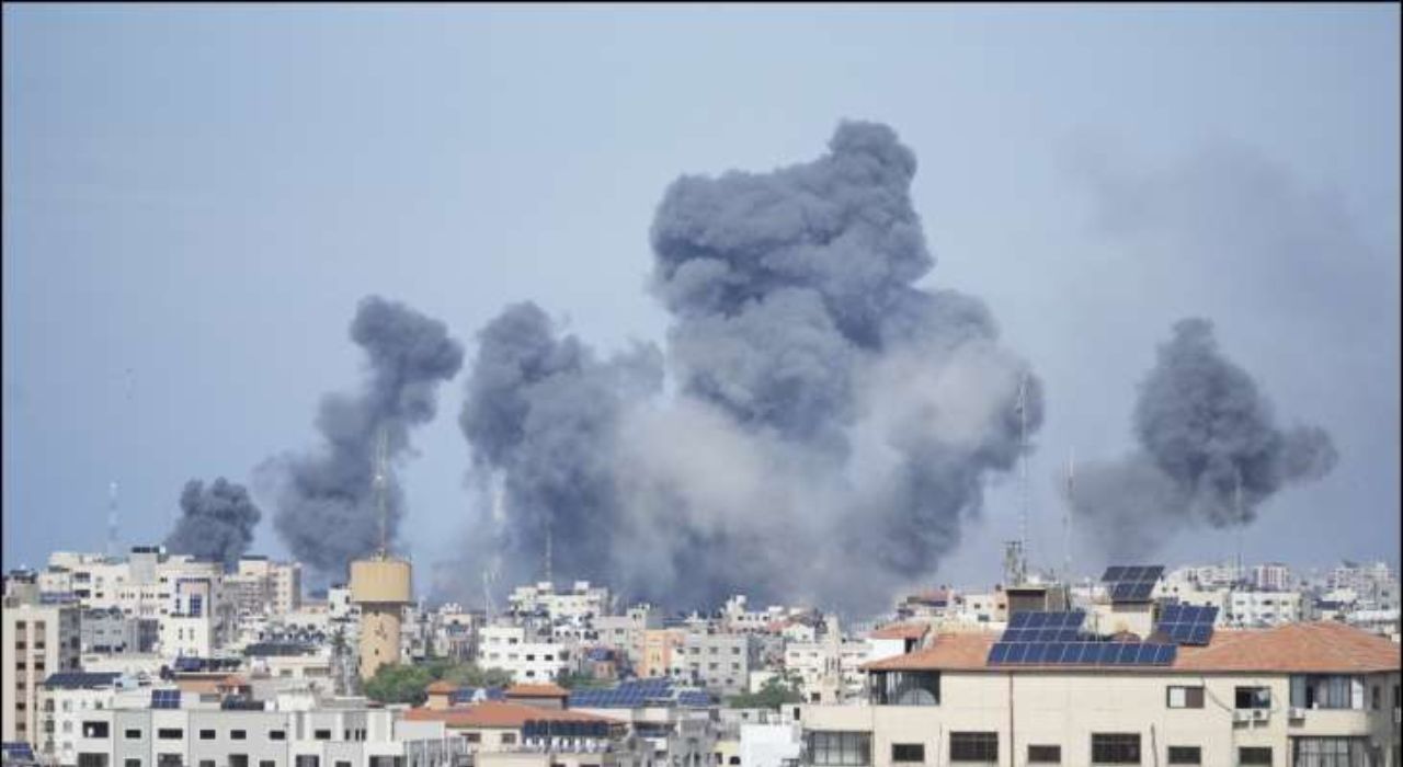 Israel Hamas War : परिस्थिती चिघळली! हमासनंतर आता लेबनॉनचाही इस्त्रायलवर हल्ला