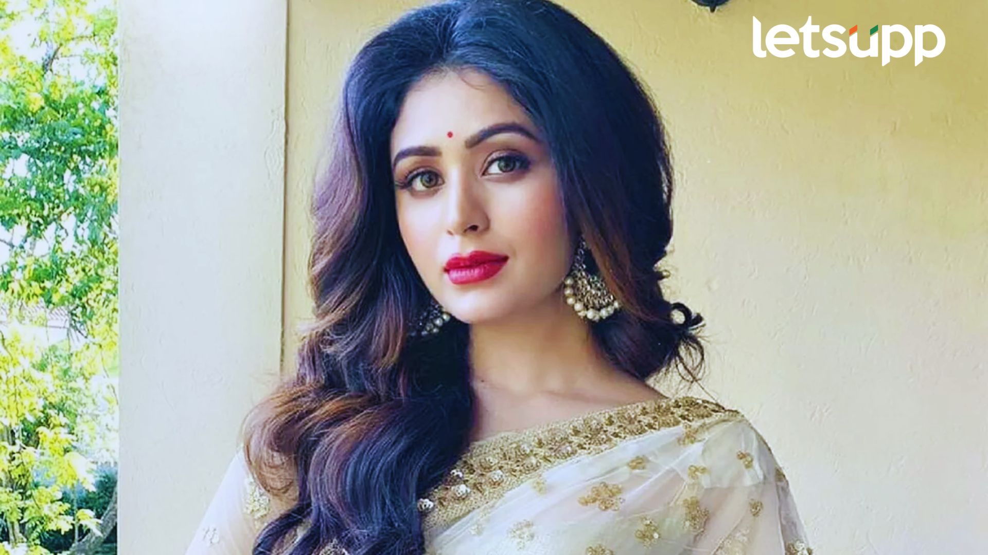 Ritabhari Chakraborty: रिताभरी चक्रवर्तीची ‘नंदिनी’ आता ओटीटीवर प्रदर्शित रिताभरी चक्रवर्तीची 'नंदिनी' आता ओटीटीवर प्रदर्शित