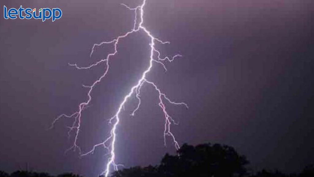 गुजरातमध्ये अवकाळी पावसाचा धुमाकूळ, वीज कोसळून 20 जणांचा मृत्यू, अलर्ट जारी