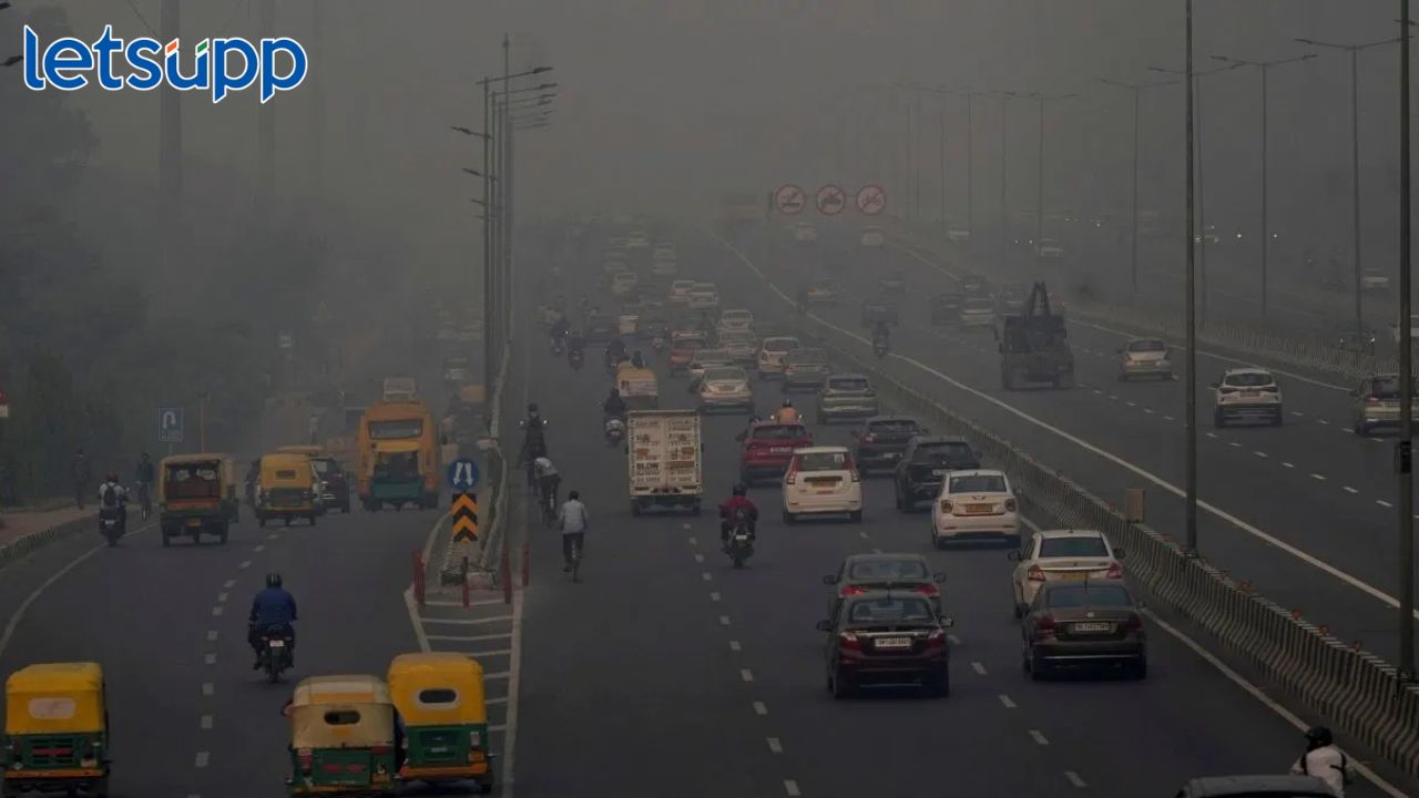 दिल्लीत ऑड-इव्हन नियम लागू, शाळांनाही सुट्टी, प्रदूषण रोखण्यासाठी केजरीवाल सरकारचे मोठे निर्णय दिल्लीत ऑड-इव्हन नियम लाग, शाळांनाही सुट्टी, प्रदुषण रोखण्यासाठी केजरीवाल सरकारचे मोठे निर्णय
