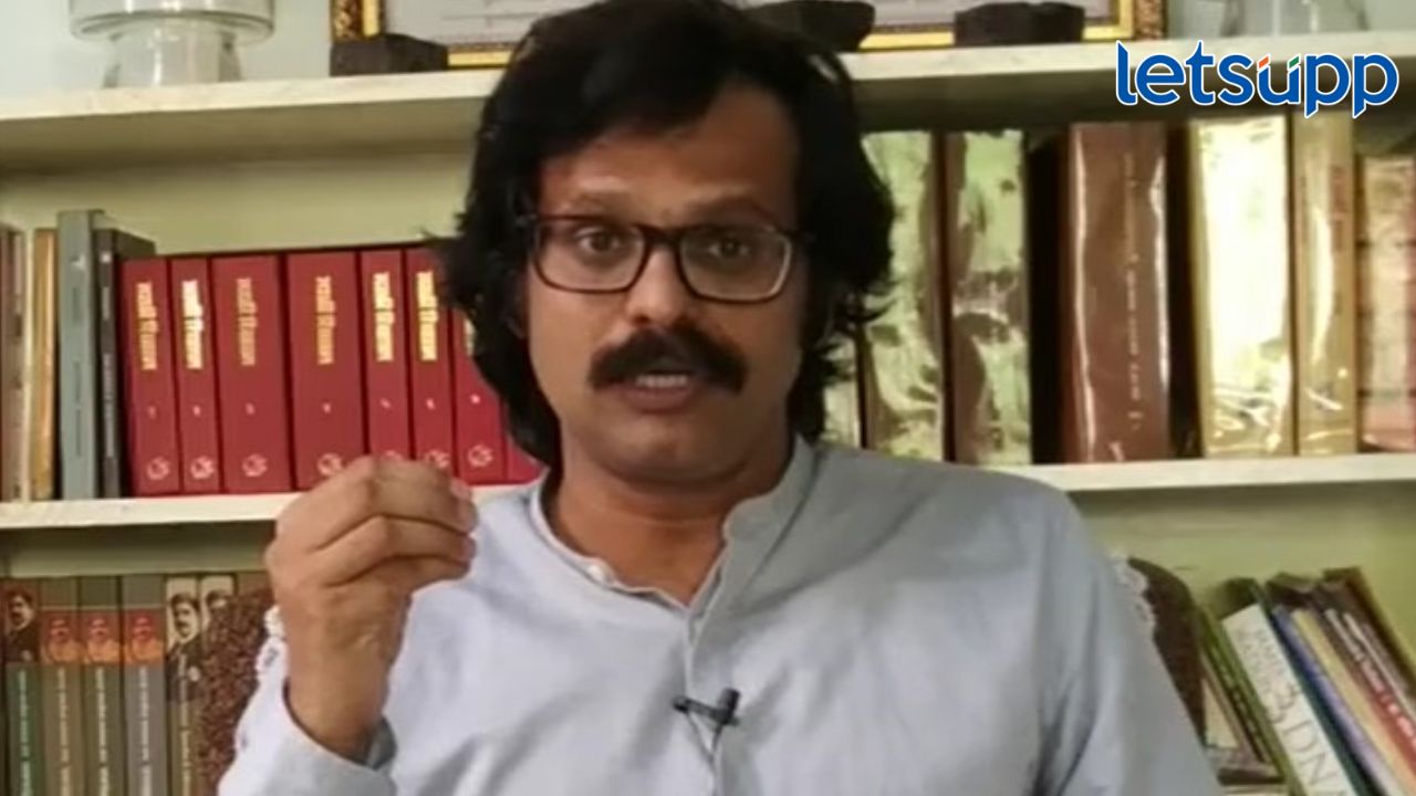 लंडनच्या म्युझियममधील वाघनखे शिवरायांची नाहीत; इंद्रजीत सावंतांनी सत्य केलं उघड Maratha Reservation : मराठा आणि कुणबी वेगवेगळे की एक? इतिहास संशोधक सावंत काय म्हणाले...