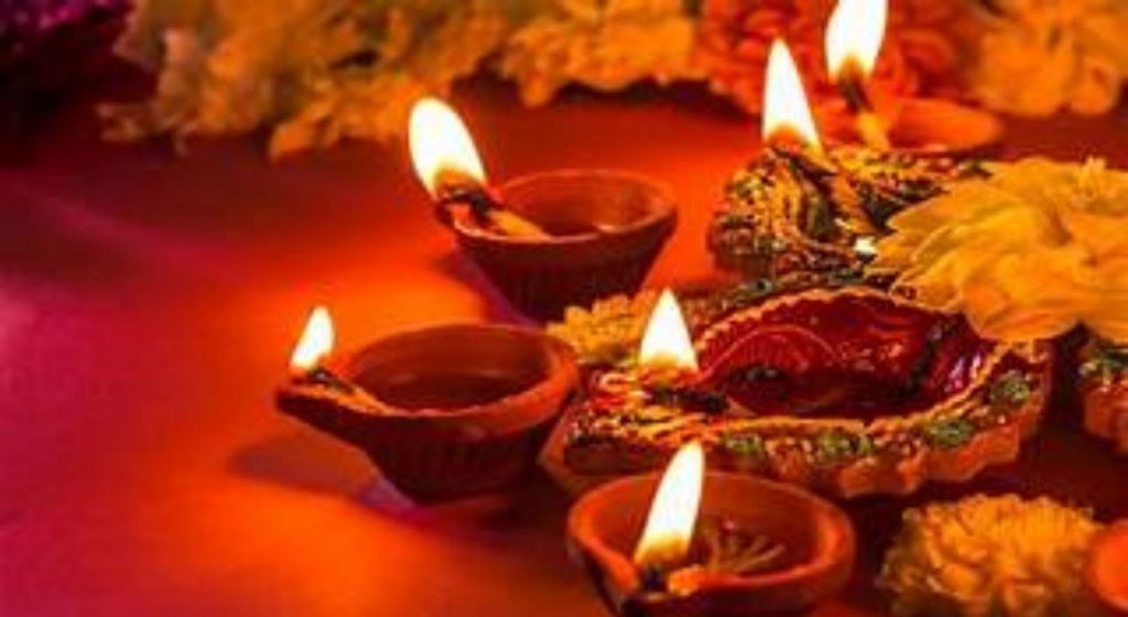 Diwali 2023 : भाऊबीजेच्या दिवशी जाणून घ्या यम आणि यमुनेची 'ही' अख्यायिका...