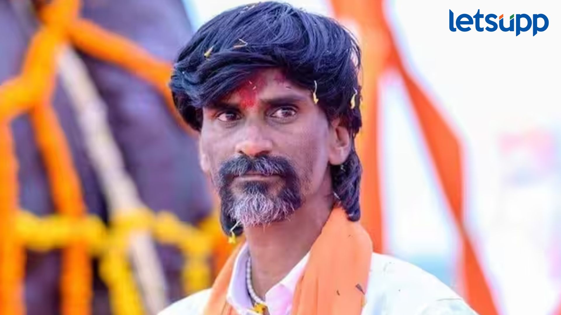 अधिसूचना निघाली, जरांगेंनी गुलालही उधळला… पण सगेसोयरे प्रकरणातील अडचणी काय? Manoj Jarange