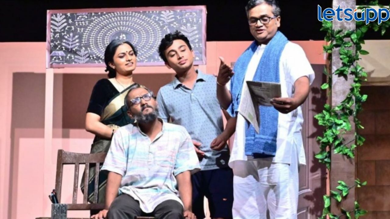 नाट्यप्रेमींसाठी पर्वणी! सृजन द क्रिएशनचे ‘मित्राची गोष्ट’ आणि ‘ज्याचा त्याचा प्रश्न’ प्रेक्षकांच्या भेटीला नाट्यप्रेमींसाठी पर्वणी! सृजन द क्रिएशनचे ‘मित्राची गोष्ट’ आणि ‘ज्याचा त्याचा प्रश्न' प्रेक्षकांच्या भेटीला