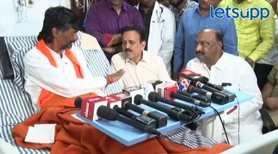 सरकारकडून मनोज जरांगेंची मनधरणी, अजून वेळ देण्याची मागणी Maratha Reseravation