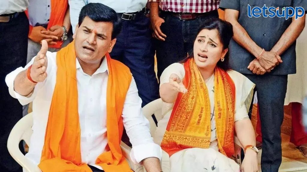 'राम मंदिराच्या उद्घाटनानंतर दोन पक्ष BJP ला पाठिंबा देणार'; राणा दाम्पत्याचा मोठा दावा