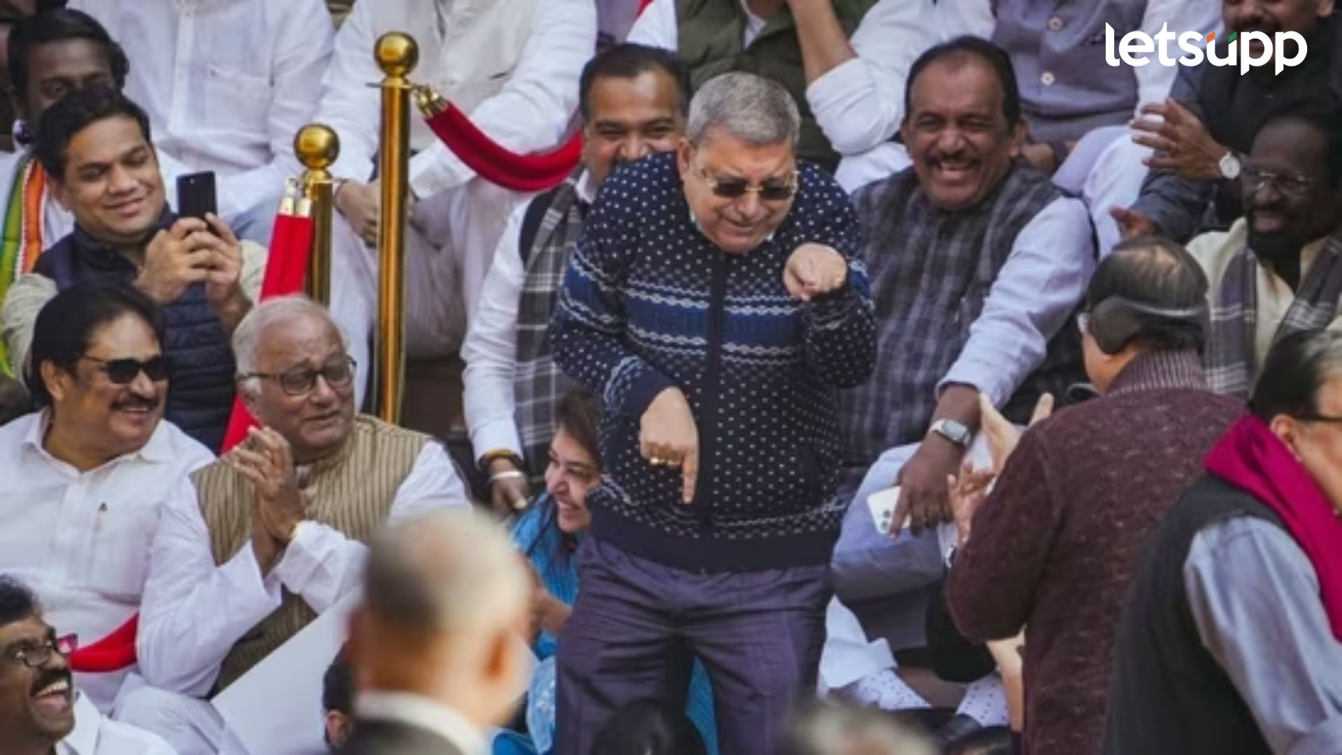 ‘मिमिक्री एक कला, धनखड यांचा अपमान करण्याचा हेतू नव्हता; कल्याण बॅनर्जींची स्पष्टोक्ती 'मिमिक्री एक कला, धनखड यांचा अपमान करण्याचा हेतू नव्हता; कल्याण बॅनर्जींची स्पष्टोक्ती
