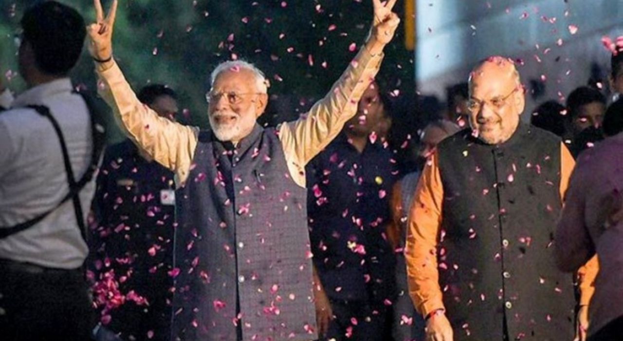 Election Results 2023 : 2018 मधील चूक टाळली, मोदी फॅक्टर चालला; 3 राज्यांत भाजप सुस्साट! Election Results 2023 : भाजपनं मोठ्ठी चूक टाळली, मोदी फॅक्टर चालला; 3 राज्यांत भाजप सुस्साट!