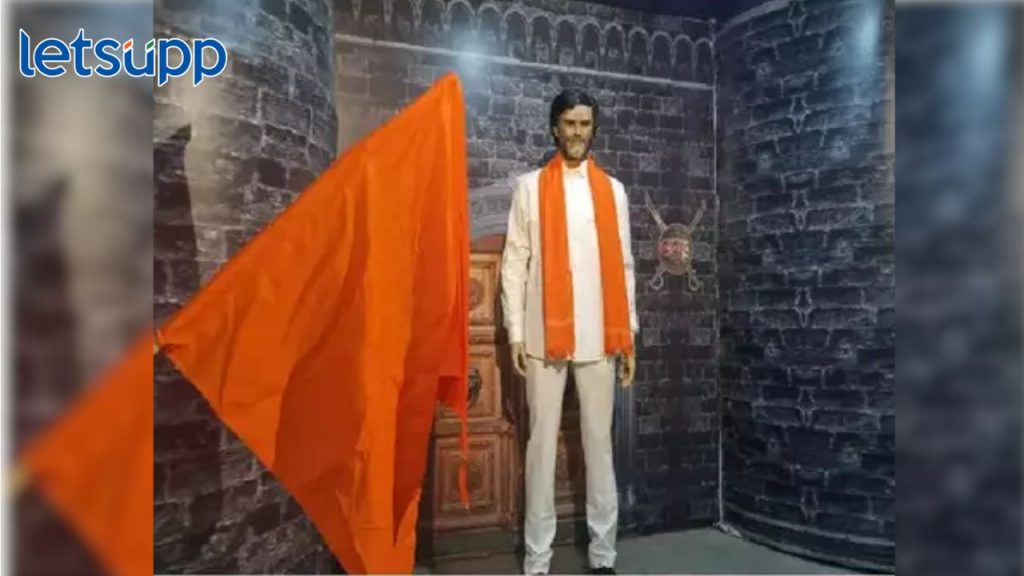 Manoj Jarange Statue