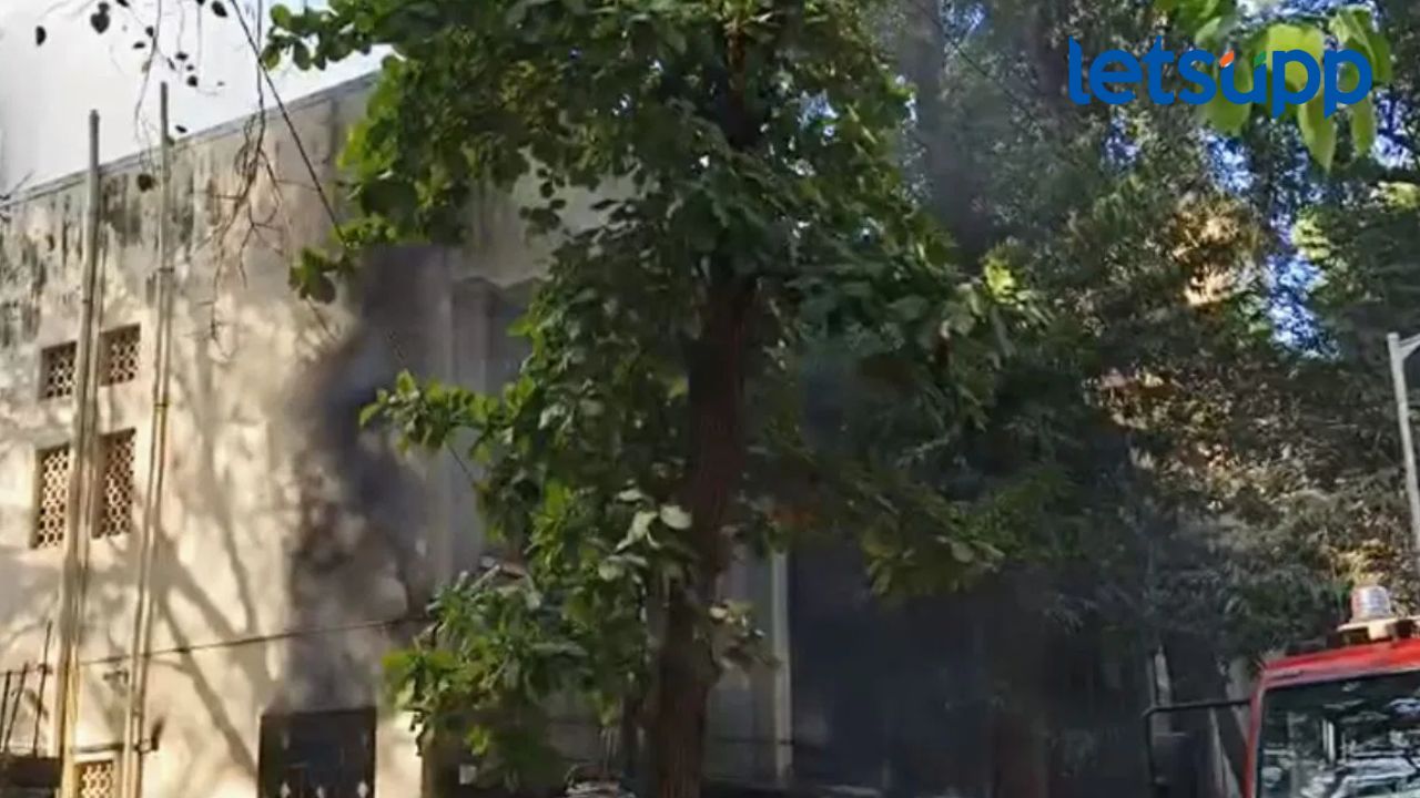 मुंबईच्या काळचौकी परिसरातील बीएमसीच्या शाळेत स्फोट, एकापाठोपाठ 8 सिलिंडर फुटले Mumbai Kalachowki Area Fire Acciden
