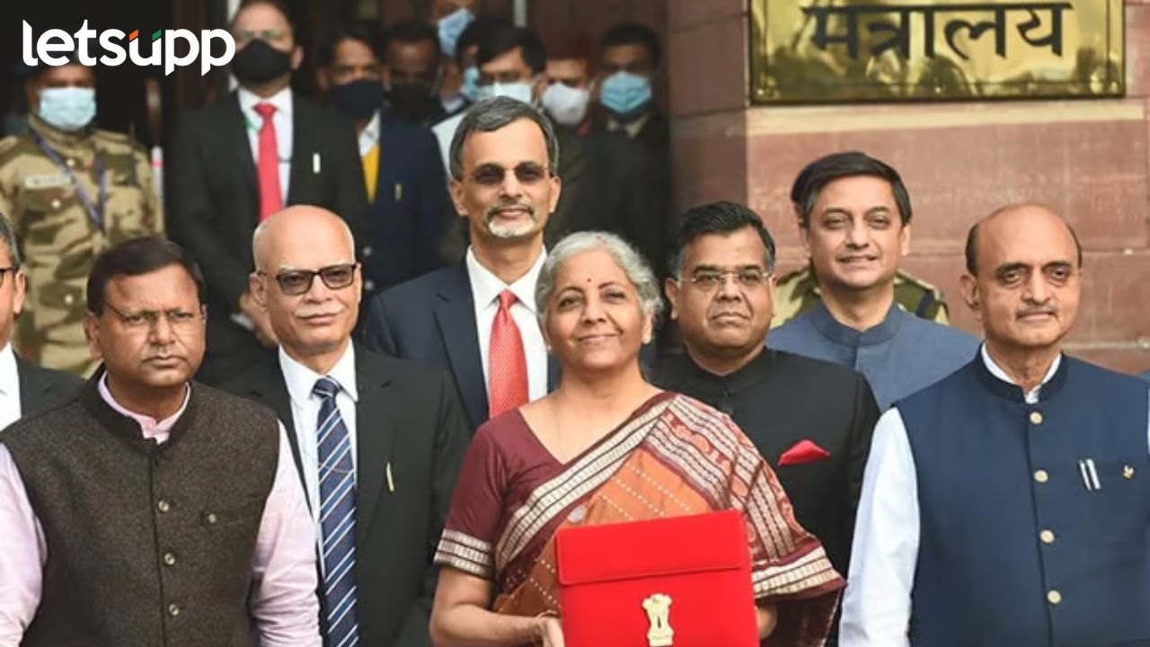 Union Budget : सातव्यांदा बजेट मांडून रचणार इतिहास; सितारमण तोडणार ‘या’ नेत्याचं रेकॉर्ड Union Budget 2024 : देशाचं बजेट सांभाळणाऱ्या सीतारमण यांच्याकडे एक कारही नाही; जाणून घ्या संपत्ती कीती?