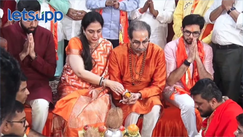 भगवा वेश, गळ्यात रुद्राक्षांच्या माळा... उद्धव ठाकरेंकडून काळाराम मंदिरात महाआरती