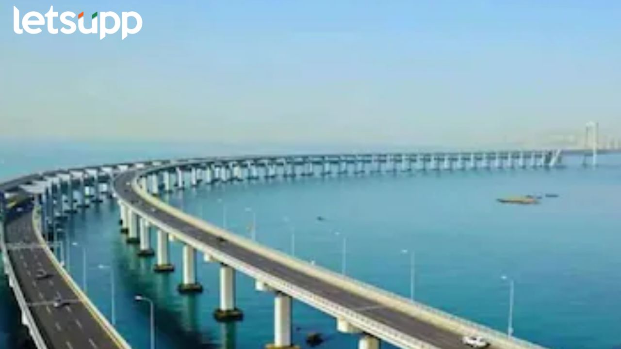 प्रवास होणार वेगवान… अटल सेतूवरून प्रवास करण्यासाठी कोणत्या वाहनाला किती टोल? प्रवास होणार वेगवान... अटल सेतूवरून प्रवास करण्यासाठी कोणत्या वाहनाला किती टोल लागेल?