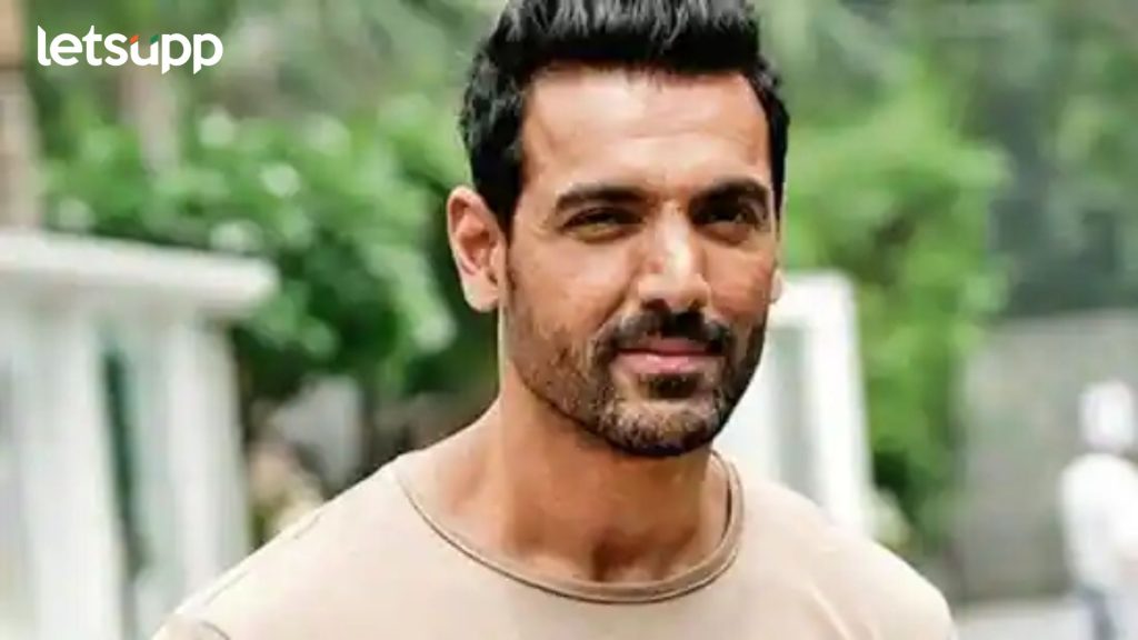 John Abraham: जॉन अब्राहमने खरेदी केला मुंबईत कोट्यवधींचा बंगला, किंमत ऐकून बसेल धक्का