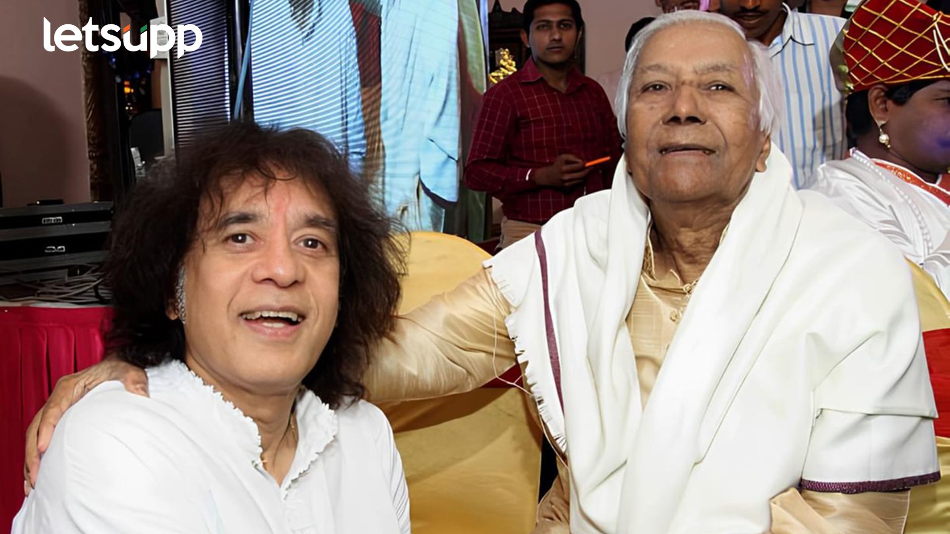 Zakir Hussain: तबलावादक झाकीर हुसेन यांना 'उस्ताद गुलाम मुस्तफा खान पुरस्कार' प्रदान