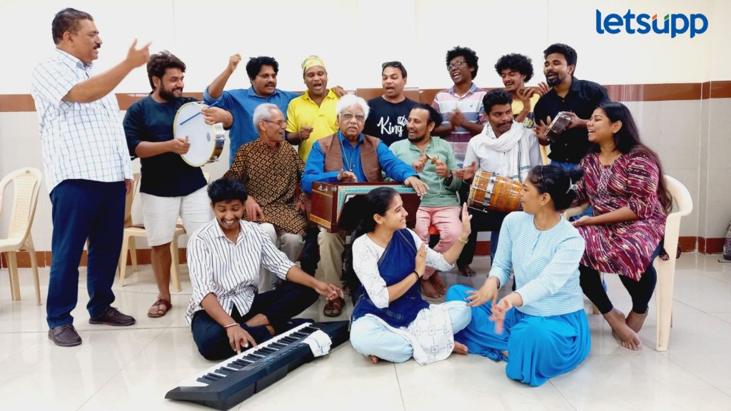 Purshottam Berde : 'मुक्काम पोस्ट आडगाव' नाटक लवकरच येणार रंगभूमीवर
