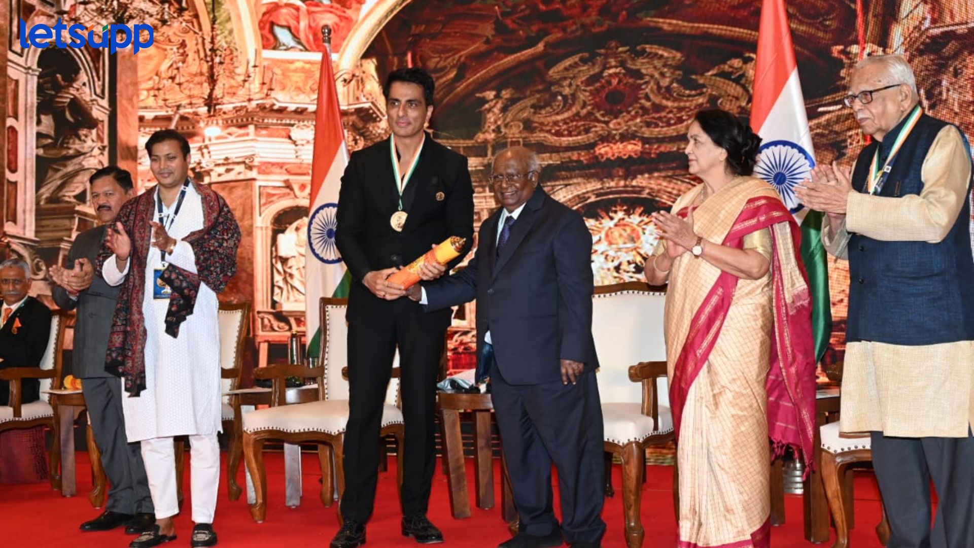 Sonu Sood: अभिनेता सोनू सूदने पटकावला चॅम्पियन्स ऑफ चेंज’ पुरस्कार