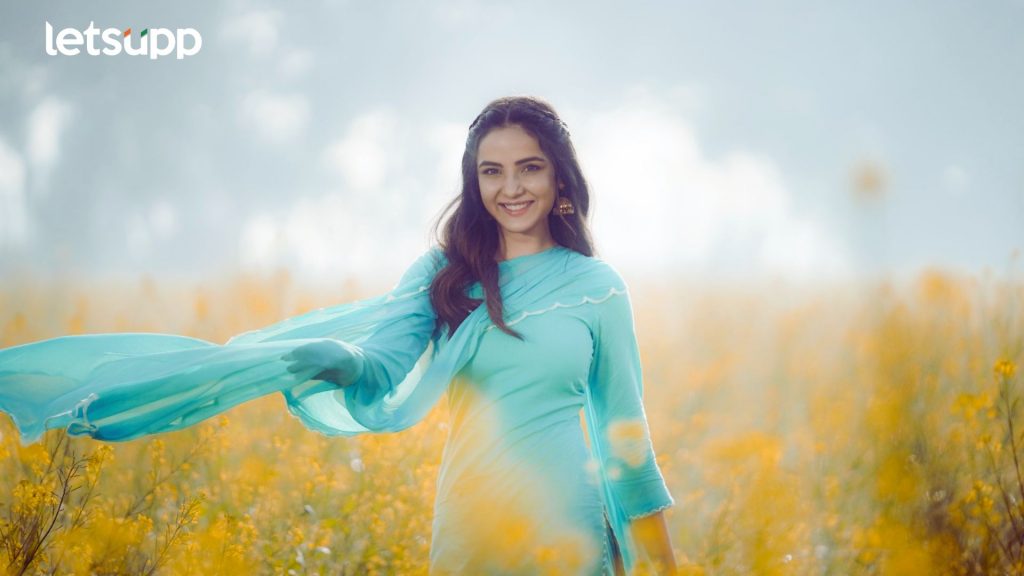 Jasmin Bhasin : 'वॉर्निंग 2'साठी स्मिन भसीनने केले पहिल्यांदा पंजाबी डबिंग