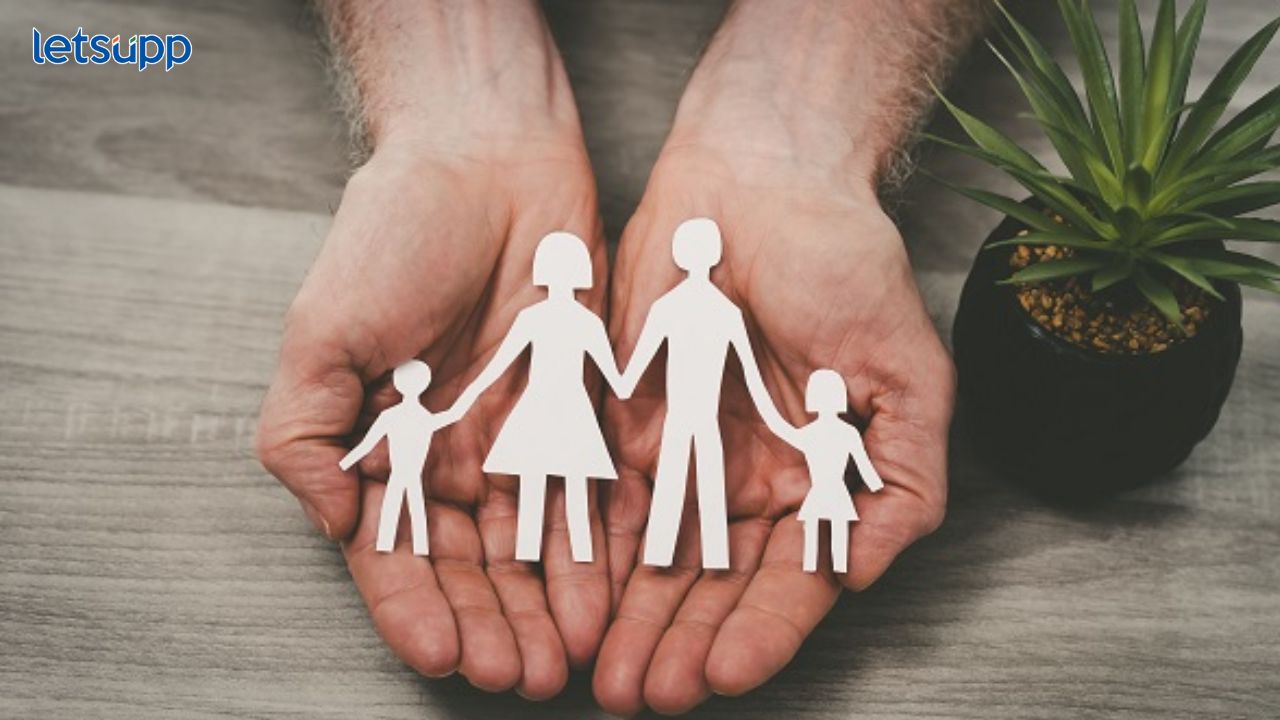Government Schemes : आम आदमी विमा योजनेचा लाभ कोणाला अन् कसा घेता येईल? Aam Adami Yojna