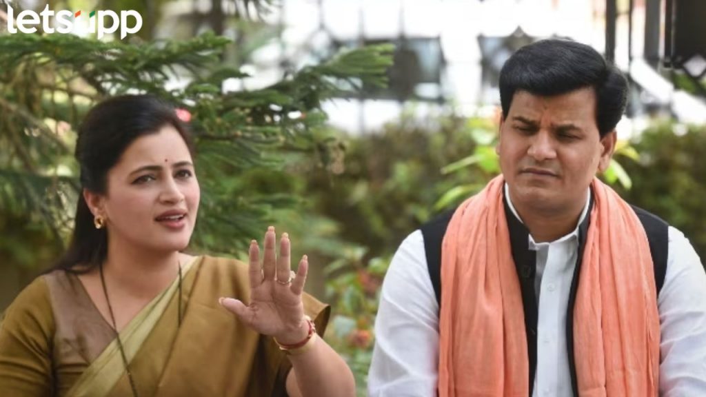 अमरावती मतदारसंघावर अडसूळांचा दावा, राणांवर टीकास्त्र, 'राणा दांम्पत्य म्हणजे, चलती का नाम गाडी...'