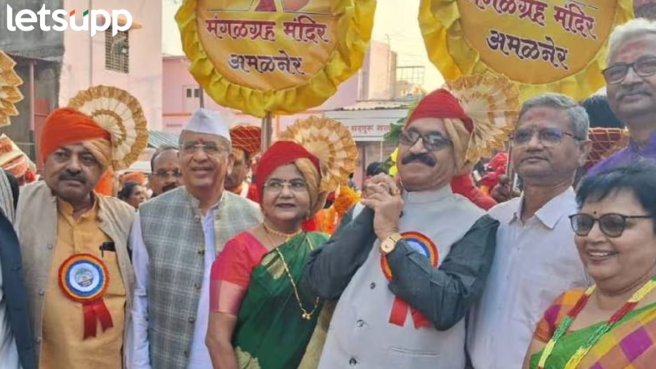 बेरोजगार तरुणांचा अंत पाहू नका, खवळले तर प्रलय येईल; संमेलनाध्यक्ष शोभणेंचा सरकारला इशारा बेरोजगार तरुणांचा अंत पाहू नका, खवळले तर प्रलय येईल; संमेलनाध्यक्ष शोभणेंचा सरकारला इशारा