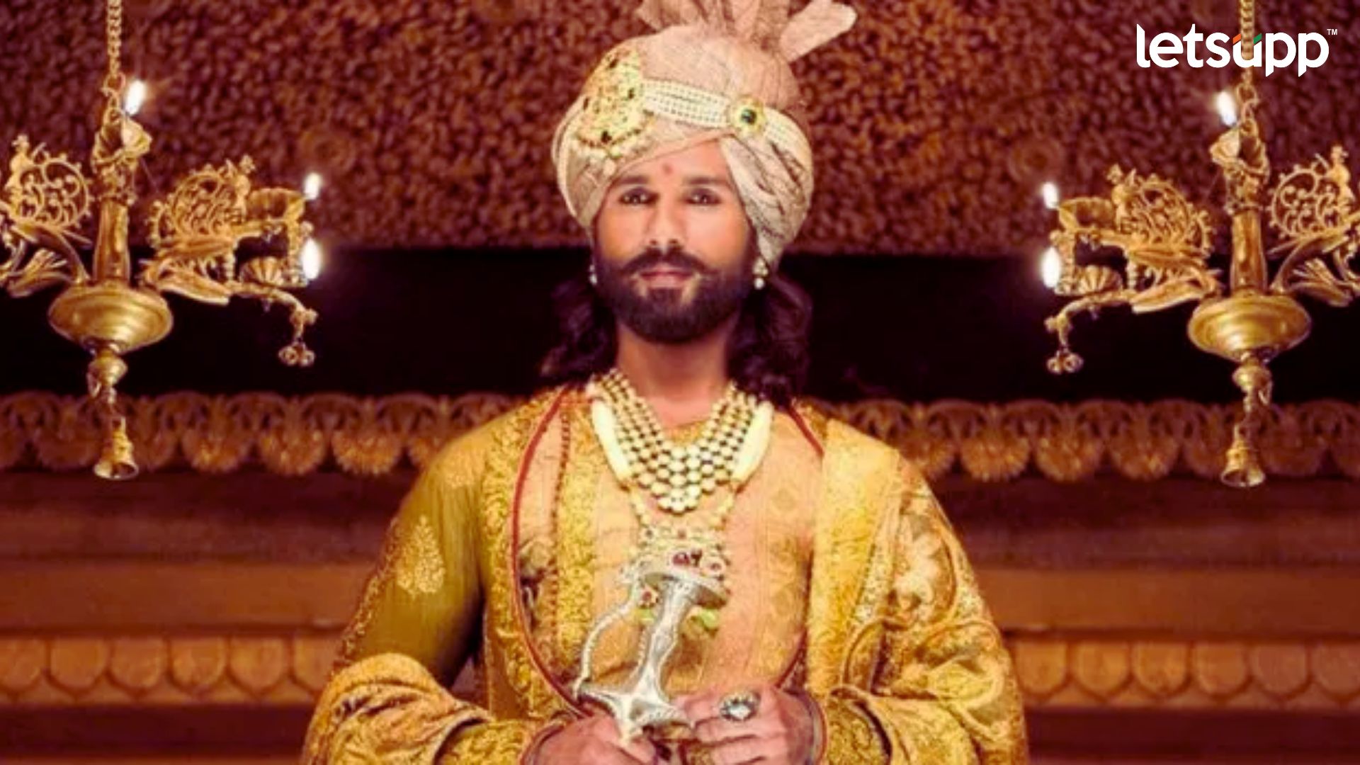 Shahid Kapoor : शाहिद कपूर साकारणार छत्रपती शिवाजी महाराजांची भूमिका? Shahid Kapoor : शाहिद कपूर साकारणार छत्रपती शिवाजी महाराजांची भूमिका?