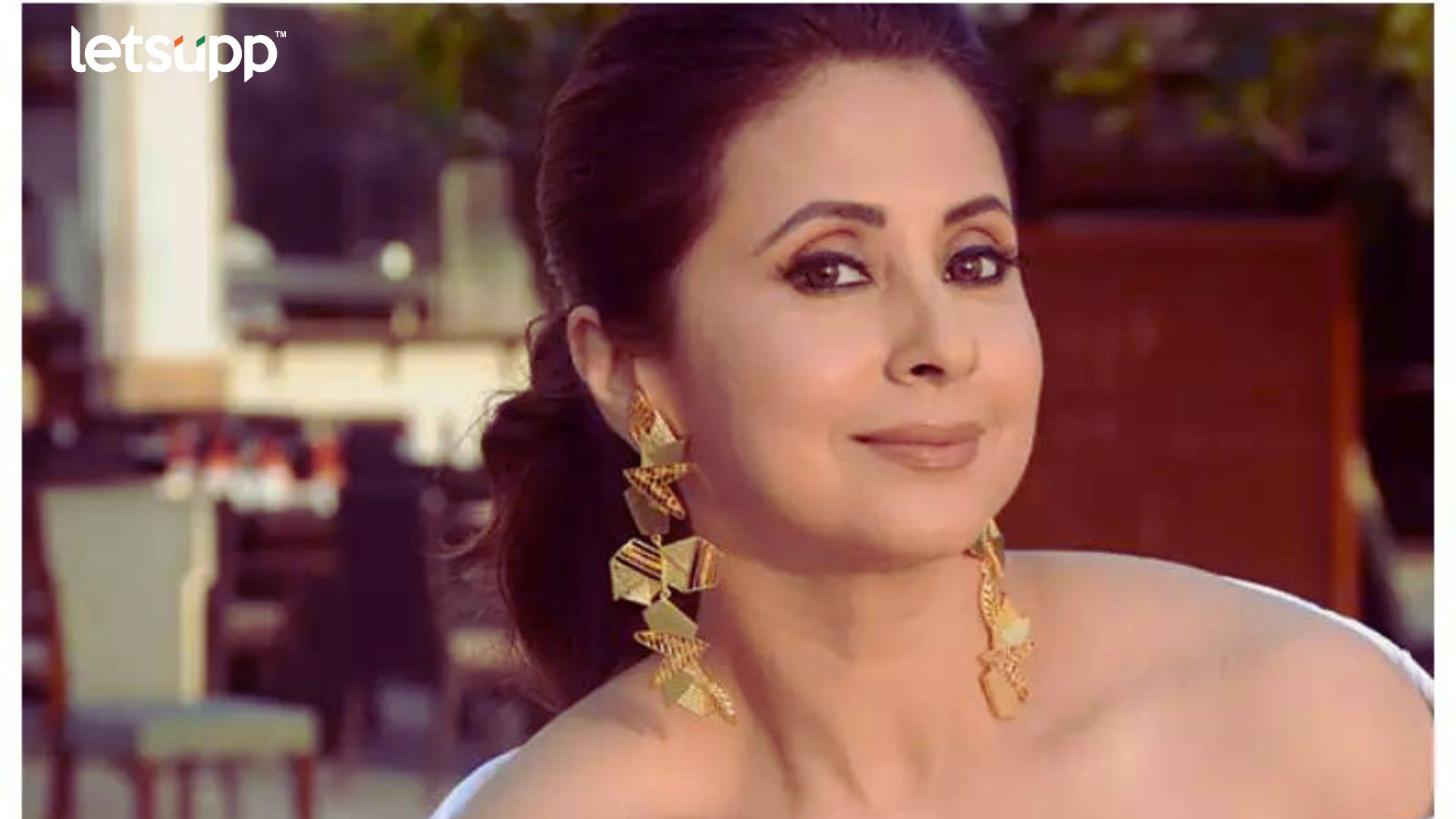 Urmila Matondkar: ‘त्या’ एका चुकीमुळं लागला अभिनेत्री उर्मिला मातोंडकरच्या करिअरला ब्रेक! Urmila Matondkar: ‘त्या’ एका चुकीमुळं लागला अभिनेत्री उर्मिला मातोंडकरच्या करिअरला ब्रेक!