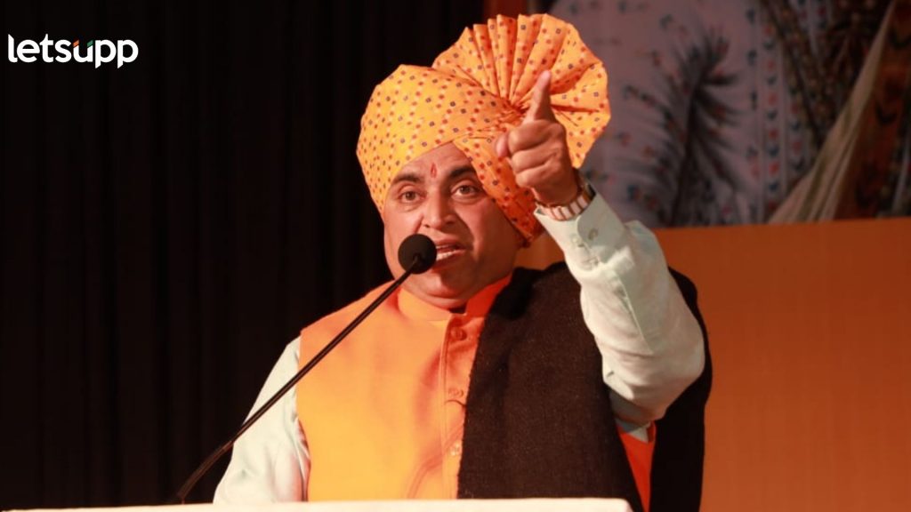 सुनील देवधरांची लोकप्रियता वाढली; नऊ वर्षांची दुर्वा अन् नव्वद वर्षांची दुर्गा देवधरांच्या भेटीला