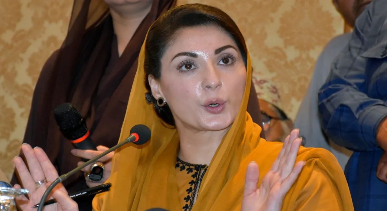 Pakistan News : पाकिस्तानात मोठी घडामोड; माजी पंतप्रधानाची मुलगी पहिली महिला CM