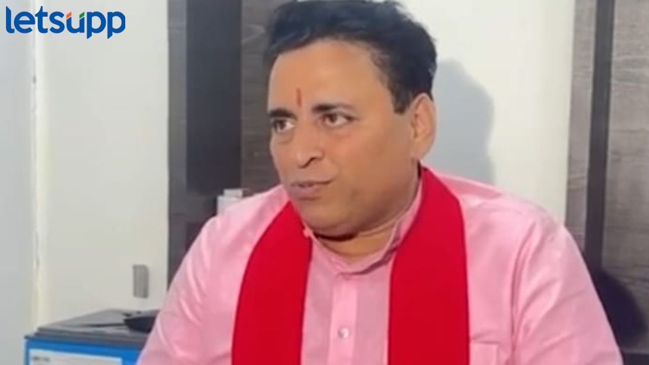 देवधरांचा पुण्यात सव्वाशे वर्षांचा इतिहास; सुनील देवधरांनी टीकाकारांना सुनावले देवधरांचा पुण्यात सव्वाशे वर्षांचा इतिहास; बाळबोधपणे प्रश्न विचार नका; सुनील देवधरांनी थेट सांगितले