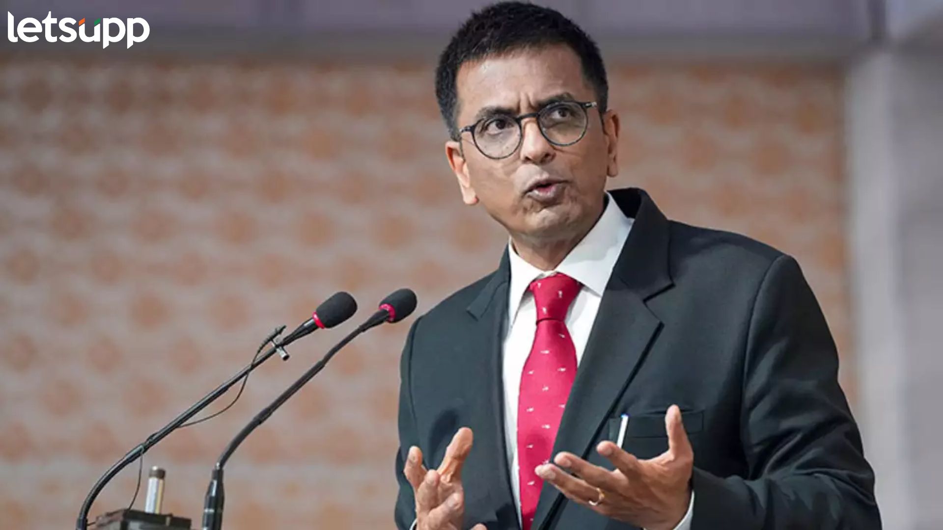 एक अकेला धनंजय चंद्रचूड क्या करेगा? Chandrachud