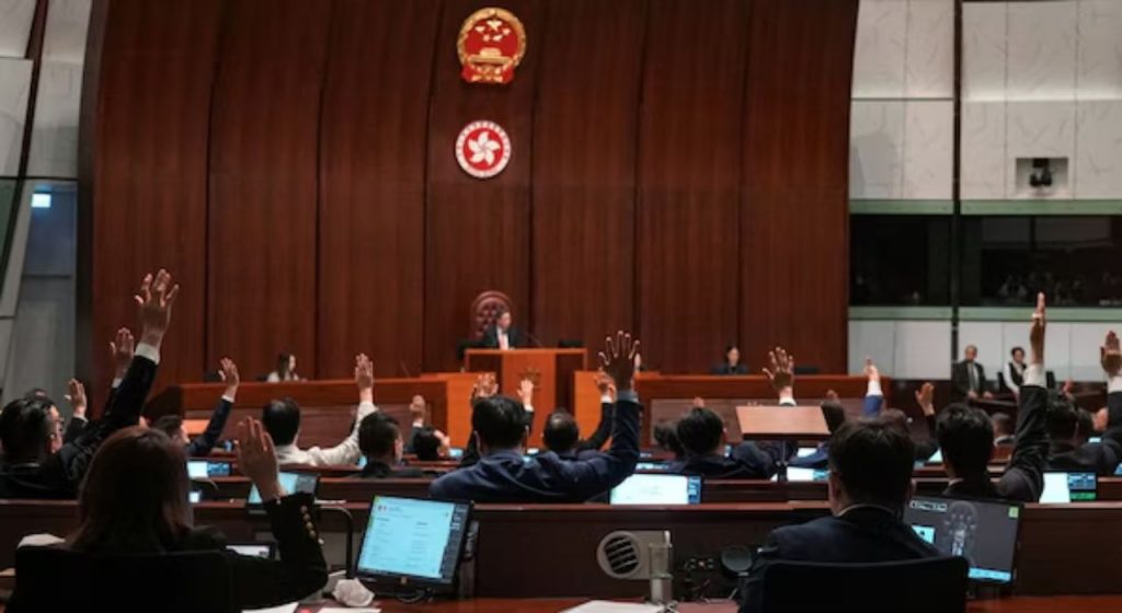 खबरदार..! सरकाविरुद्ध बोललात तर मुक्काम थेट तुरुंगात; 'हाँगकाँग'चा नवा कायदा काय?