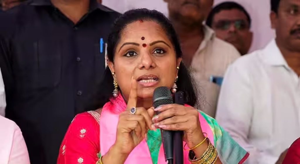 दिल्ली दारू घोटाळ्याचे 'हैदराबाद' कनेक्शन; माजी CM केसीआर यांच्या मुलीच्या घरी 'ईडी'चे छापे