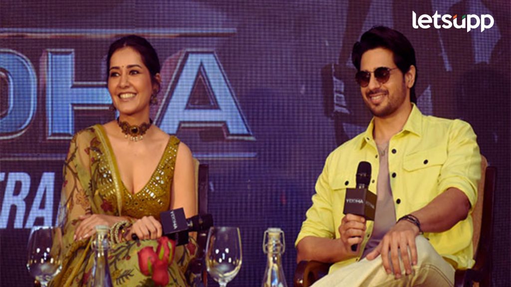 Raashii Khanna: 'योद्धा' सिनेमाबद्दल अभिनेत्रीचा मोठा खुलासा; म्हणाली, 'मला इंडस्ट्रीत...'