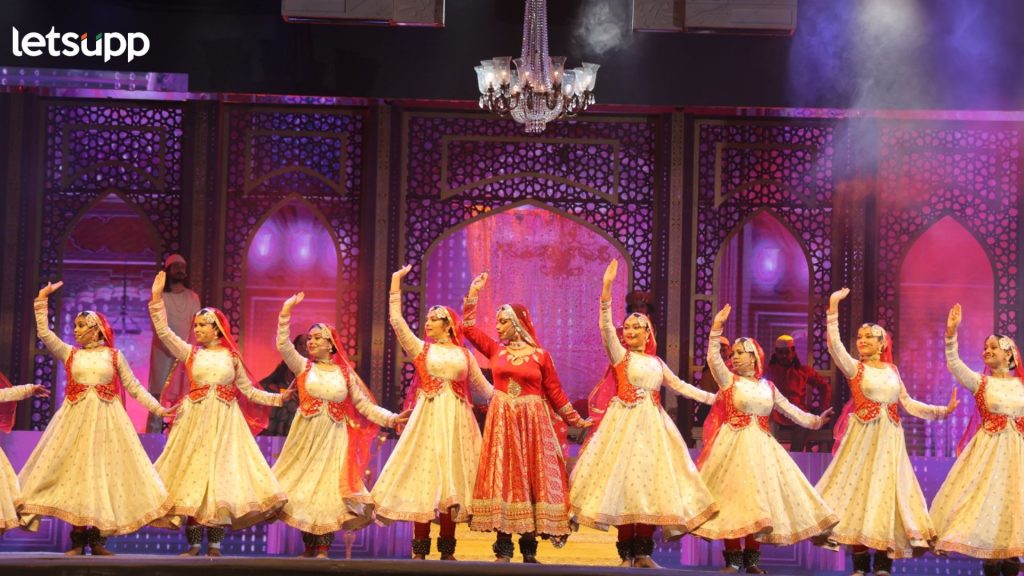 Neetu Chandra: 'उमराव जान अदा द वेस्टेंड म्युझिकल' नीतू चंद्रा यांच्या उमराव जानची खास अदा