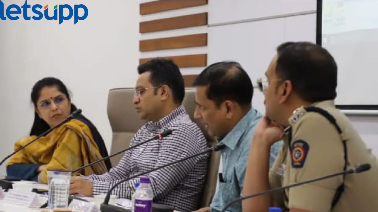 Loksabha Election : आचारसंहिता लागू झाल्यानंतर पुणे प्रशासन अलर्ट मोडवर ! टोल फ्री क्रमांकही जाहीर Loksabha Election : आचारसंहिता लागू झाल्यानंतर पुणे प्रशासन अलर्ट मोडवर ! टोल फ्री क्रमांकही जाहीर