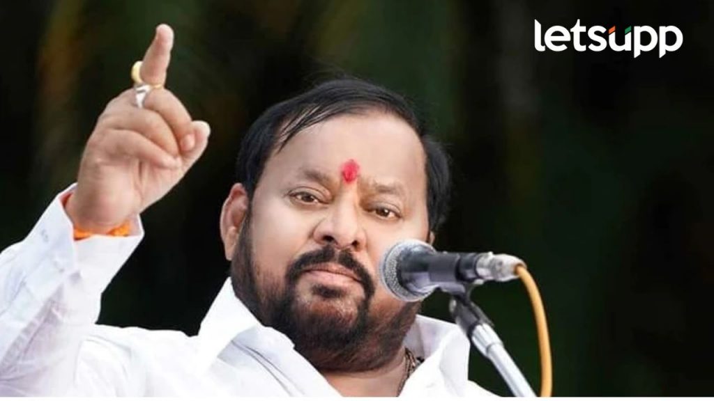 हे मैदानात सापडलेत यांना सोडायचं नाही! शहाजीबापू पाटलांचा मोहिते कुटुंबावर जोरदार हल्ला