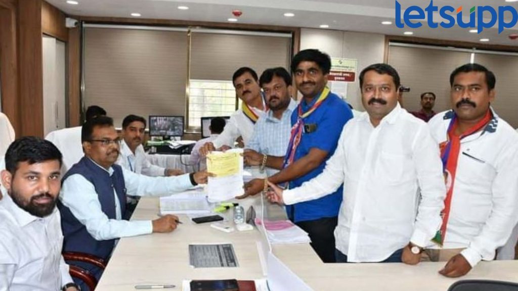 Panjabrao Dakh : पंजाबराव डख यांच्याकडे फक्त 10 हजार रोकड, जाणुन घ्या एकूण संपत्ती